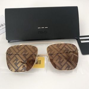 Fendi Logo Aviator Sunglasses